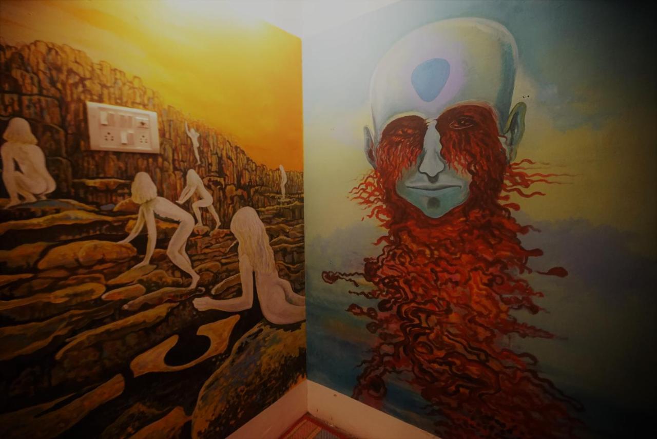 Gaia Hostels Anjuna Bagian luar foto