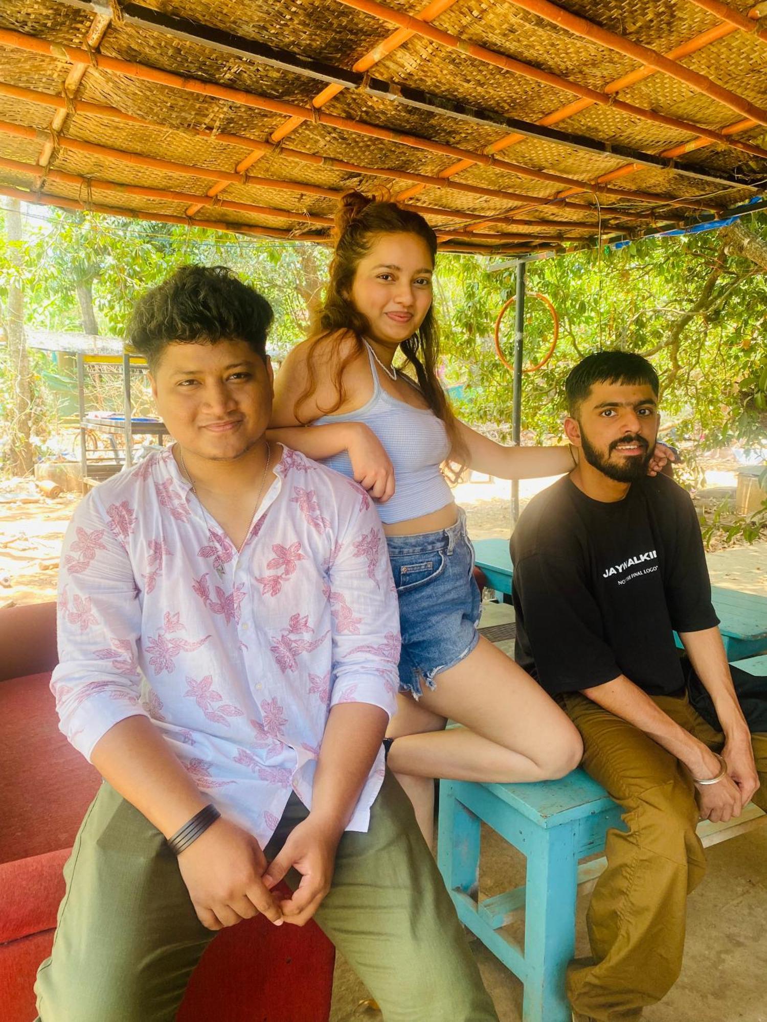 Gaia Hostels Anjuna Bagian luar foto